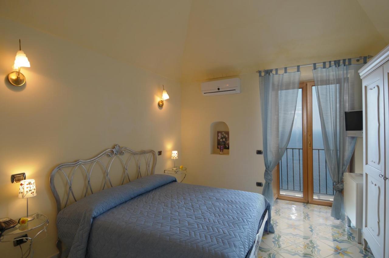 Terrazza Di Rosa - Sea View Villa Praiano Eksteriør bilde