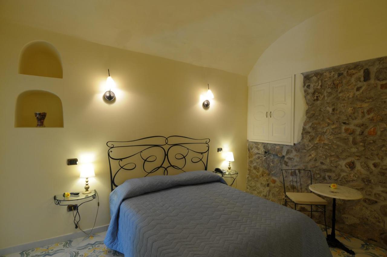 Terrazza Di Rosa - Sea View Villa Praiano Eksteriør bilde